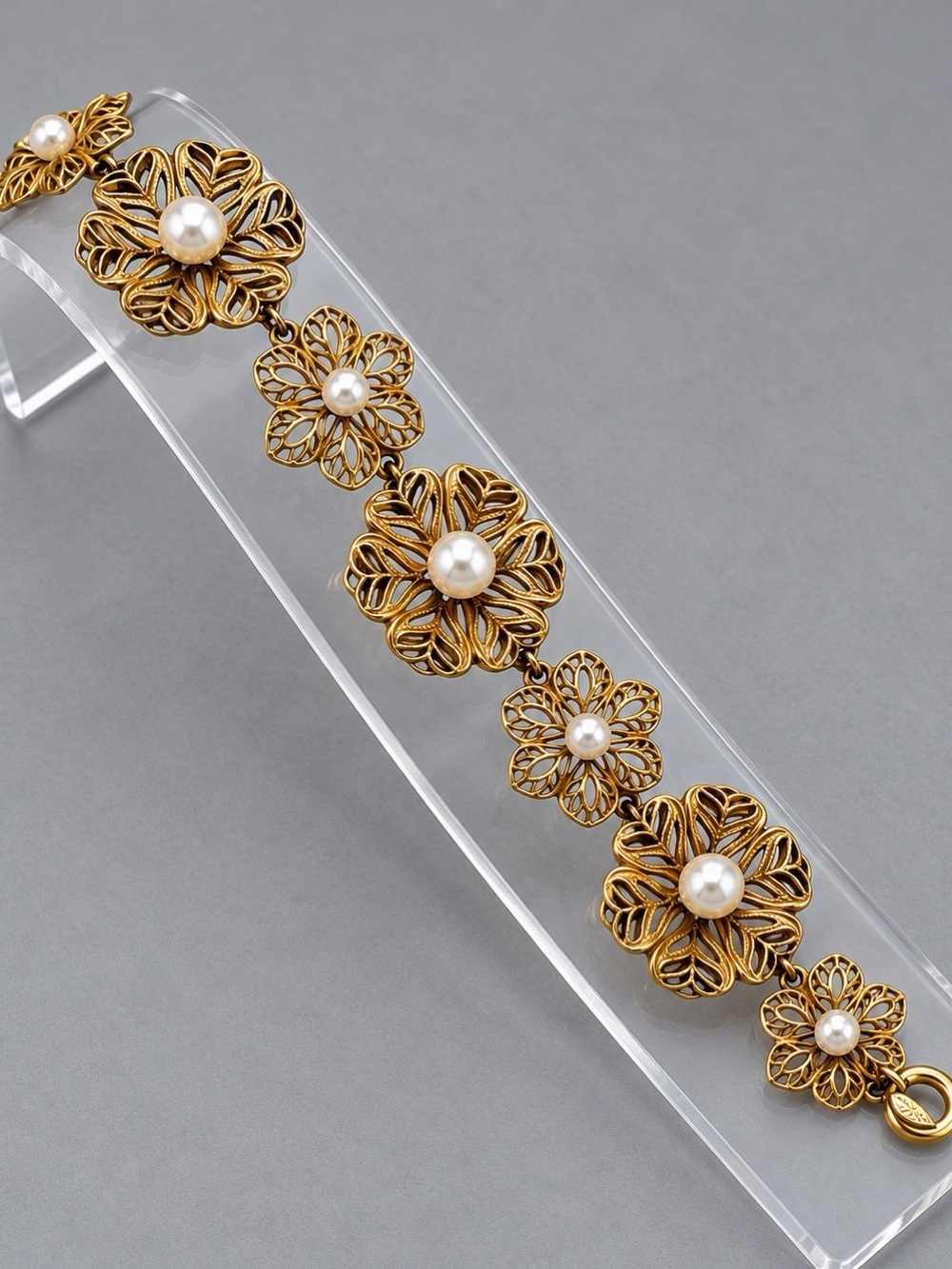 Vintage Carolee Gold Floral Pearl Bracelet